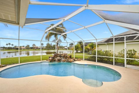 Villa ou maison à vendre à Port St. Lucie, Floride: 3 chambres, 197.79 m2 № 2401392 - photo 4