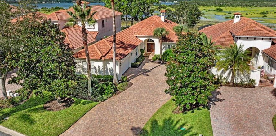 House in Saint Augustine, Florida 4 bedrooms, 301.1 sq.m. № 1913208