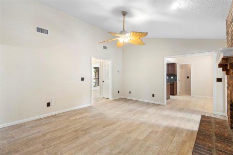 Villa ou maison à vendre à Apopka, Floride: 4 chambres, 196.77 m2 № 1898612 - photo 17