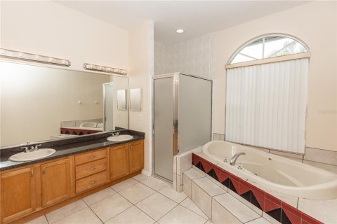 House in Orlando, Florida 4 bedrooms, 256.69 sq.m. № 1593166 - photo 25