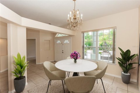 House in Orlando, Florida 4 bedrooms, 256.69 sq.m. № 1593166 - photo 6