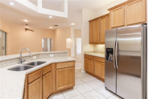 House in Orlando, Florida 4 bedrooms, 256.69 sq.m. № 1593166 - photo 16