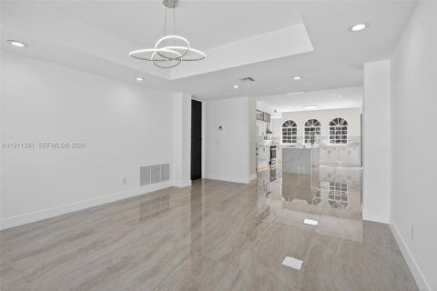 Villa ou maison à vendre à Plantation, Floride: 6 chambres, 365.11 m2 № 1977067 - photo 10