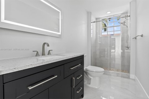 Villa ou maison à vendre à Plantation, Floride: 6 chambres, 365.11 m2 № 1977067 - photo 23