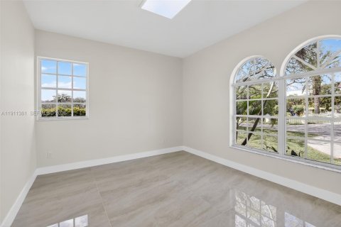 Villa ou maison à vendre à Plantation, Floride: 6 chambres, 365.11 m2 № 1977067 - photo 28