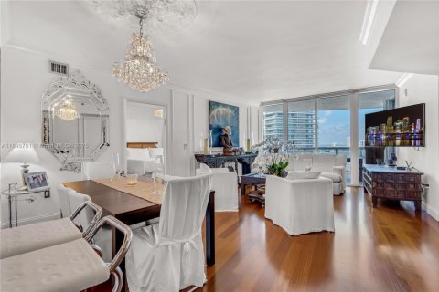 Снять в аренду квартиру в Майами-Бич, Флорида 2 спальни, 133.5м2, № 1845992 - фото 16