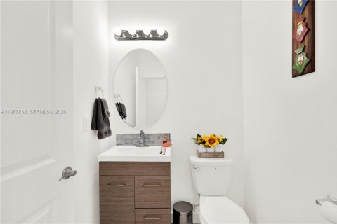 Villa ou maison à vendre à Miami, Floride: 5 chambres, 264.31 m2 № 2080461 - photo 20