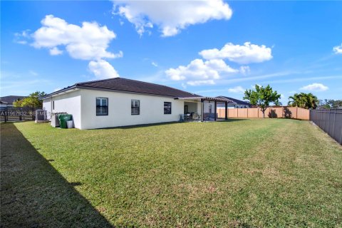 Villa ou maison à vendre à Miami, Floride: 5 chambres, 264.31 m2 № 2080461 - photo 3