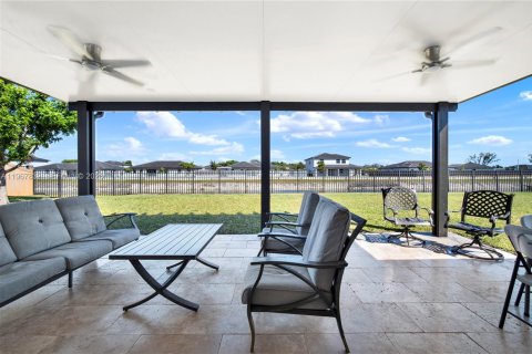 Villa ou maison à vendre à Miami, Floride: 5 chambres, 264.31 m2 № 2080461 - photo 6