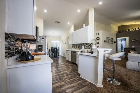Casa en venta en Mulberry, Florida, 4 dormitorios, 168.71 m2 № 1903002 - foto 4