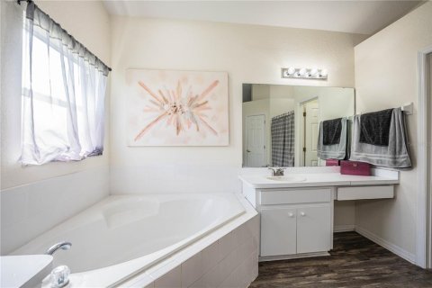 Casa en venta en Mulberry, Florida, 4 dormitorios, 168.71 m2 № 1903002 - foto 30