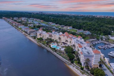Condo in Palm Coast, Florida, 2 bedrooms № 2222195 - photo 3