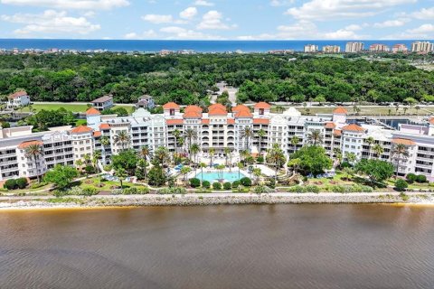 Condo in Palm Coast, Florida, 2 bedrooms № 2222195 - photo 7