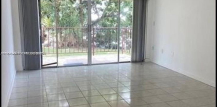 Apartamento en Miami, Florida 2 dormitorios, 110.93 m2 № 1987859