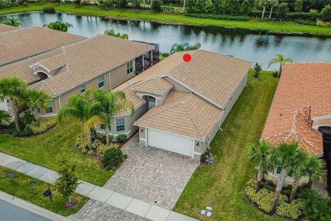 House in Wimauma, Florida 4 bedrooms, 229.47 sq.m. № 2230275 - photo 29