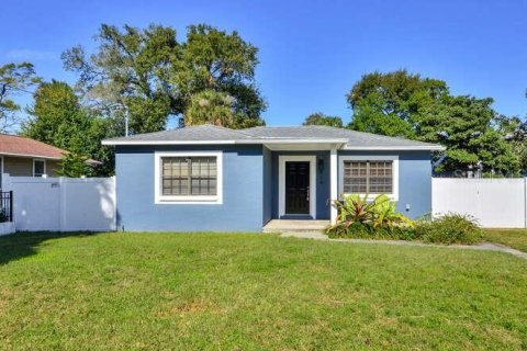 Villa ou maison à Tampa, Floride 2 chambres, 80.27 m2 № 2118746