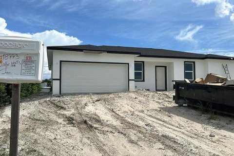 Casa en venta en Port Charlotte, Florida, 4 dormitorios, 151.99 m2 № 1757130 - foto 2