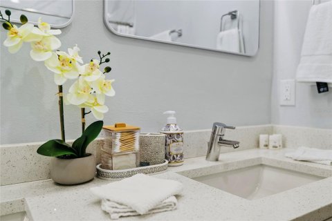 Casa en venta en Port Charlotte, Florida, 4 dormitorios, 151.99 m2 № 1757130 - foto 27