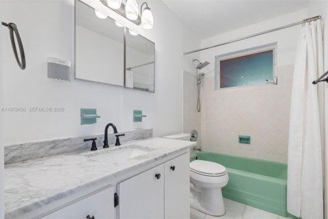 Casa en alquiler en Hollywood, Florida, 3 dormitorios, 100.33 m2 № 2047219 - foto 12