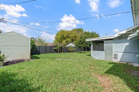 Casa en alquiler en Hollywood, Florida, 3 dormitorios, 100.33 m2 № 2047219 - foto 29