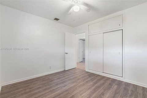 Casa en alquiler en Hollywood, Florida, 3 dormitorios, 100.33 m2 № 2047219 - foto 19