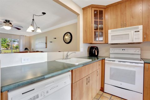 Condominio en venta en Lauderhill, Florida, 2 dormitorios, 80.82 m2 № 1781496 - foto 9