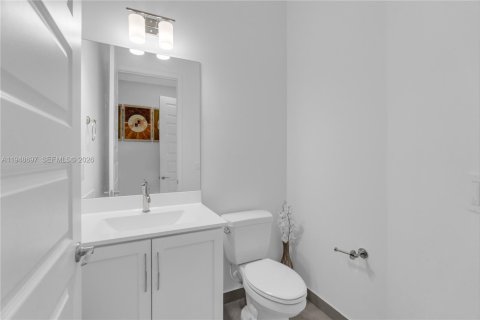 Снять в аренду виллу или дом в Паркленд, Флорида 4 спальни, 318.19м2, № 2004559 - фото 21