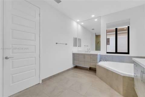 Снять в аренду виллу или дом в Паркленд, Флорида 4 спальни, 318.19м2, № 2004559 - фото 27