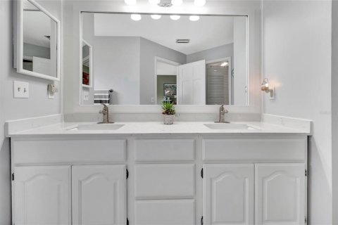 Casa en venta en Clermont, Florida, 4 dormitorios, 229.65 m2 № 2145479 - foto 24