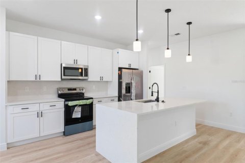Casa en venta en Ocala, Florida, 4 dormitorios, 162.67 m2 № 1903539 - foto 14