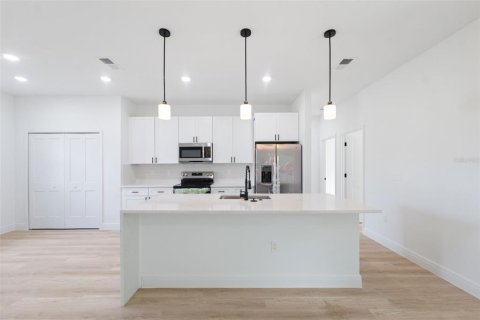 Casa en venta en Ocala, Florida, 4 dormitorios, 162.67 m2 № 1903539 - foto 13