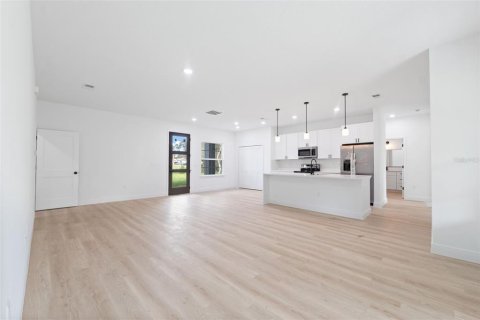 Casa en venta en Ocala, Florida, 4 dormitorios, 162.67 m2 № 1903539 - foto 11