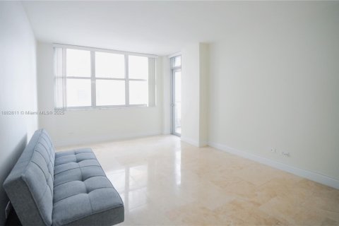 Condominio en alquiler en Miami Beach, Florida, 2 dormitorios, 118.08 m2 № 1931778 - foto 13