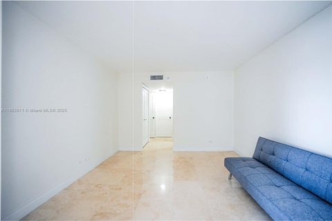 Condominio en alquiler en Miami Beach, Florida, 2 dormitorios, 118.08 m2 № 1931778 - foto 12