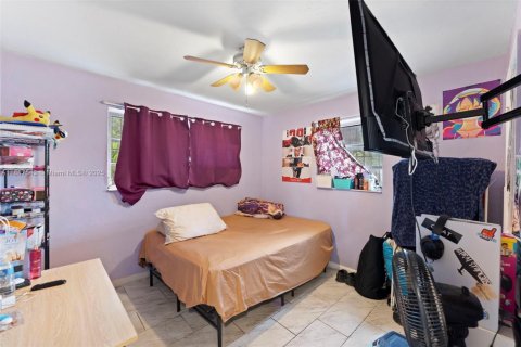 Casa en venta en West Park, Florida, 3 dormitorios, 87.33 m2 № 1944269 - foto 19