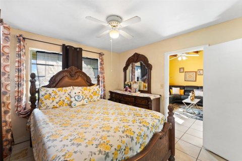 Casa en venta en West Park, Florida, 3 dormitorios, 87.33 m2 № 1944269 - foto 15