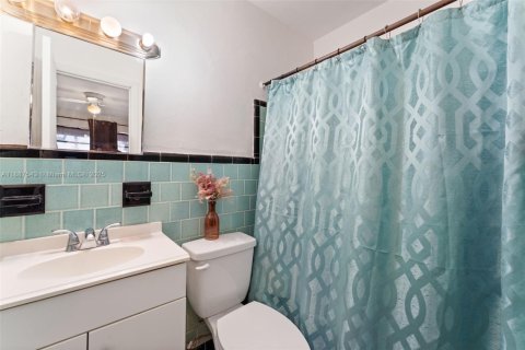 Casa en venta en West Park, Florida, 3 dormitorios, 87.33 m2 № 1944269 - foto 16