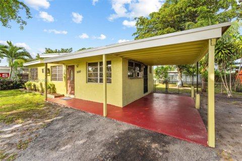 Casa en venta en West Park, Florida, 3 dormitorios, 87.33 m2 № 1944269 - foto 6