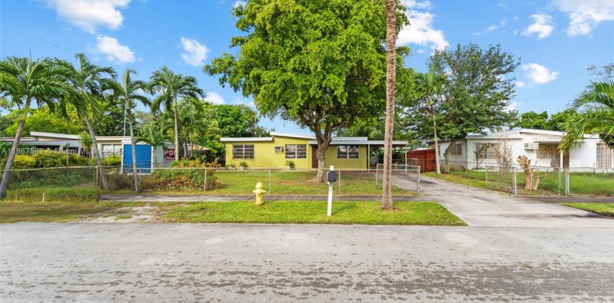 Casa en West Park, Florida 3 dormitorios, 87.33 m2 № 1944269