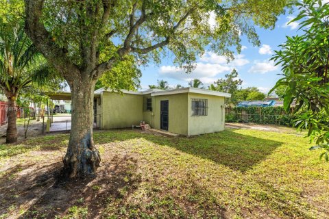 Casa en venta en West Park, Florida, 3 dormitorios, 87.33 m2 № 1944269 - foto 23