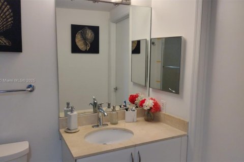 Condominio en venta en Miami, Florida, 1 dormitorio, 73.49 m2 № 1887273 - foto 4