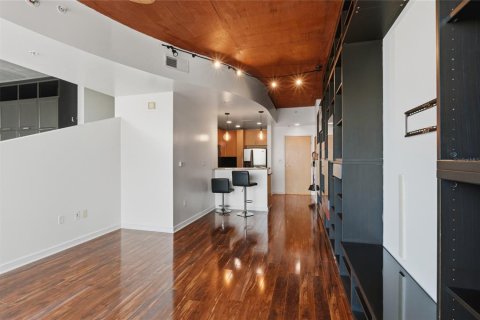 Condo in Orlando, Florida, 1 bedroom № 2209973 - photo 7