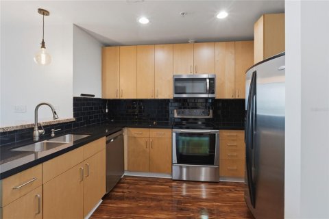 Condo in Orlando, Florida, 1 bedroom № 2209973 - photo 2
