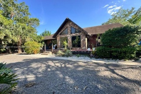 Купить виллу или дом в Клуистон, Флорида 3 спальни, 162.86м2, № 1814465 - фото 1