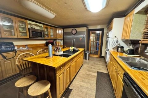Купить виллу или дом в Клуистон, Флорида 3 спальни, 162.86м2, № 1814465 - фото 8