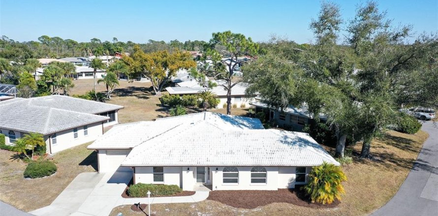 Casa en Nokomis, Florida 3 dormitorios, 186.36 m2 № 2150244
