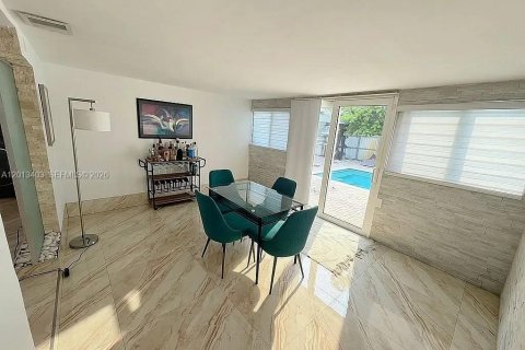 Casa en venta en Fort Lauderdale, Florida, 2 dormitorios, 115.38 m2 № 2076299 - foto 16