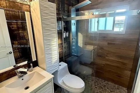 Casa en venta en Fort Lauderdale, Florida, 2 dormitorios, 115.38 m2 № 2076299 - foto 11