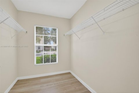 Снять в аренду таунхаус в Уэст-Палм-Бич, Флорида 4 спальни, 166.3м2, № 1954674 - фото 21