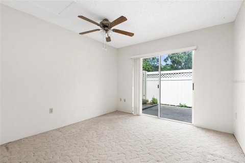 Condo in Bradenton, Florida, 2 bedrooms  № 1786233 - photo 24